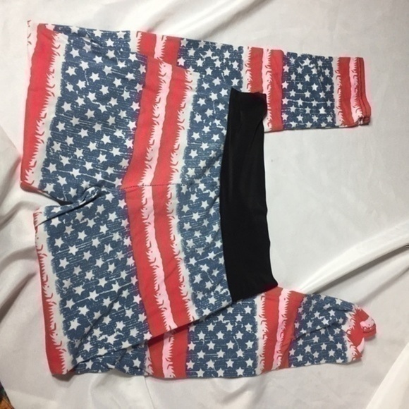 Flag Leggings - Picture 6 of 9